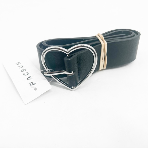 BRANDY MELVILLE BLACK FAUX LEATHER SILVER HEART BELT - Picture 10 of 11